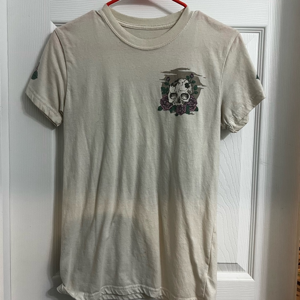 Cream Skull Graphic Short Sleeve Tee